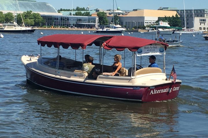 a small boat in a body of water